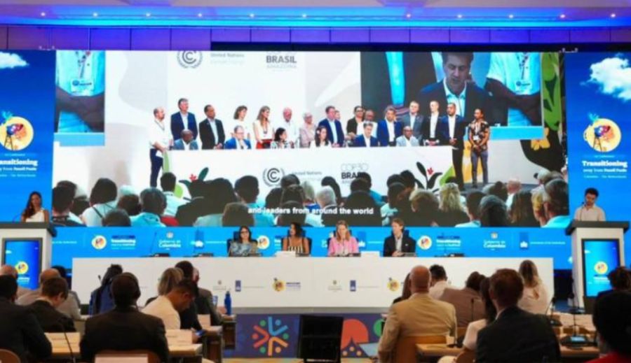 A transição para longe dos combustíveis fósseis voltou à mesa política internacional
